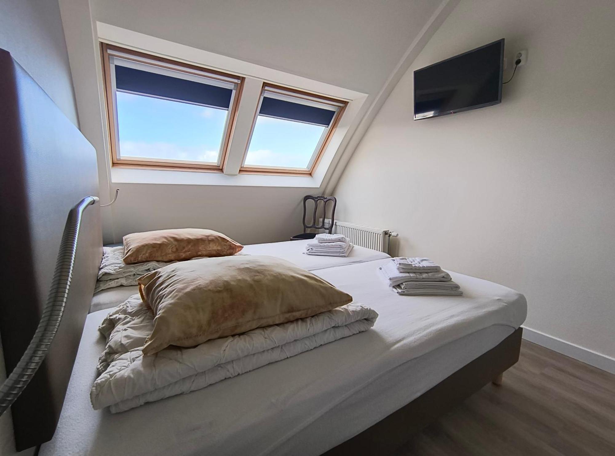 Hotel Rasch Bergen aan Zee Εξωτερικό φωτογραφία
