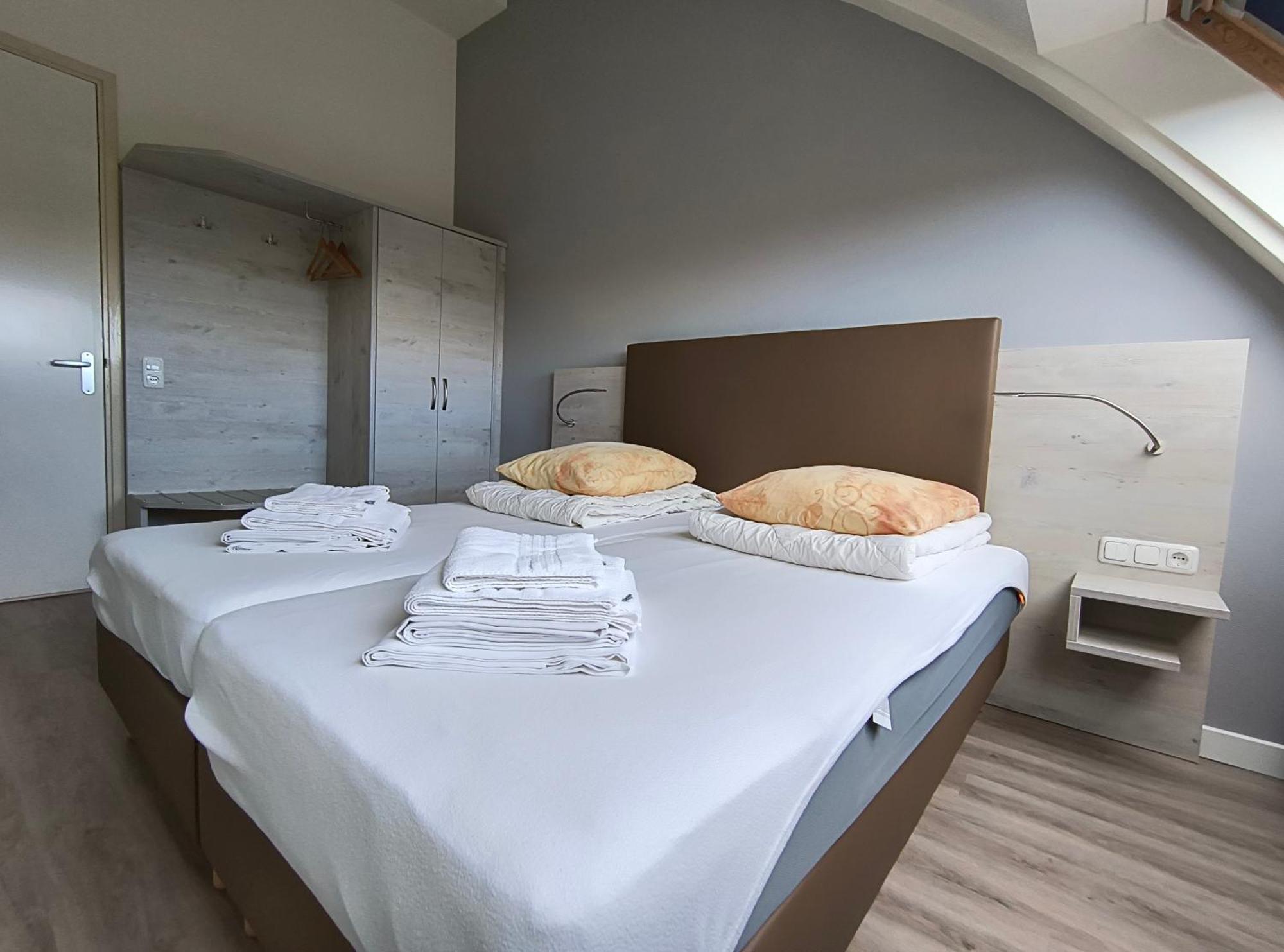 Hotel Rasch Bergen aan Zee Εξωτερικό φωτογραφία