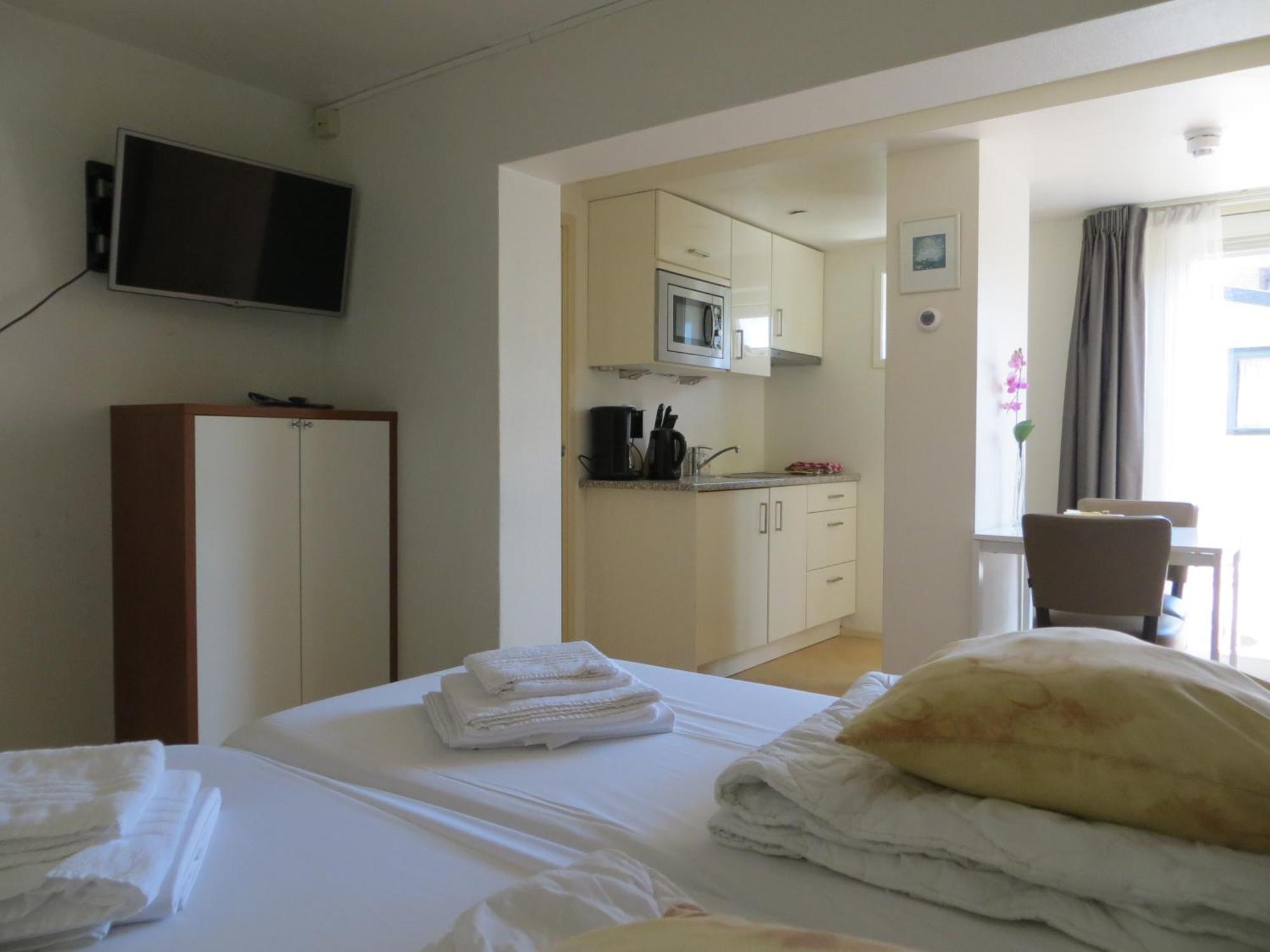 Hotel Rasch Bergen aan Zee Εξωτερικό φωτογραφία