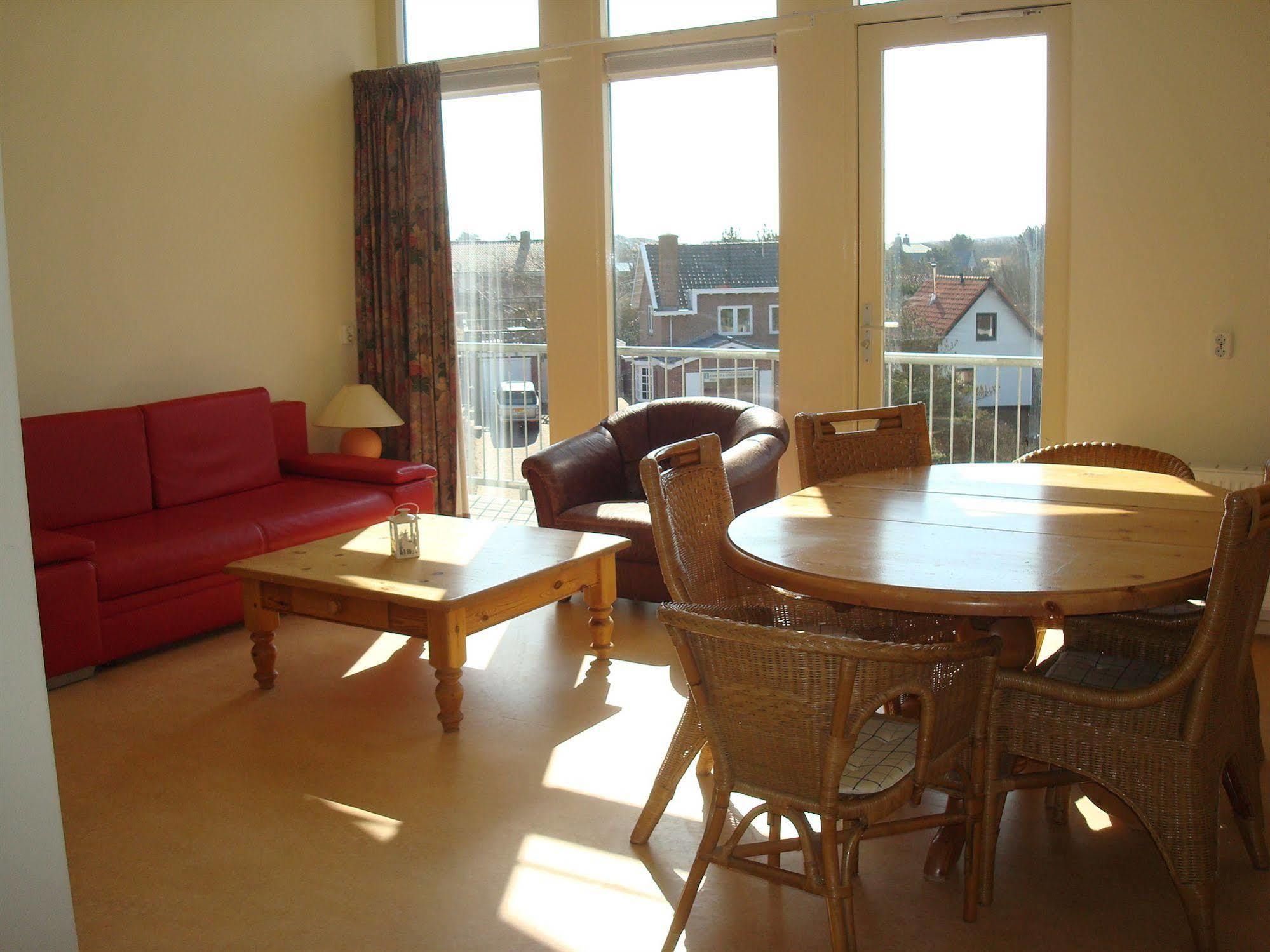 Hotel Rasch Bergen aan Zee Εξωτερικό φωτογραφία