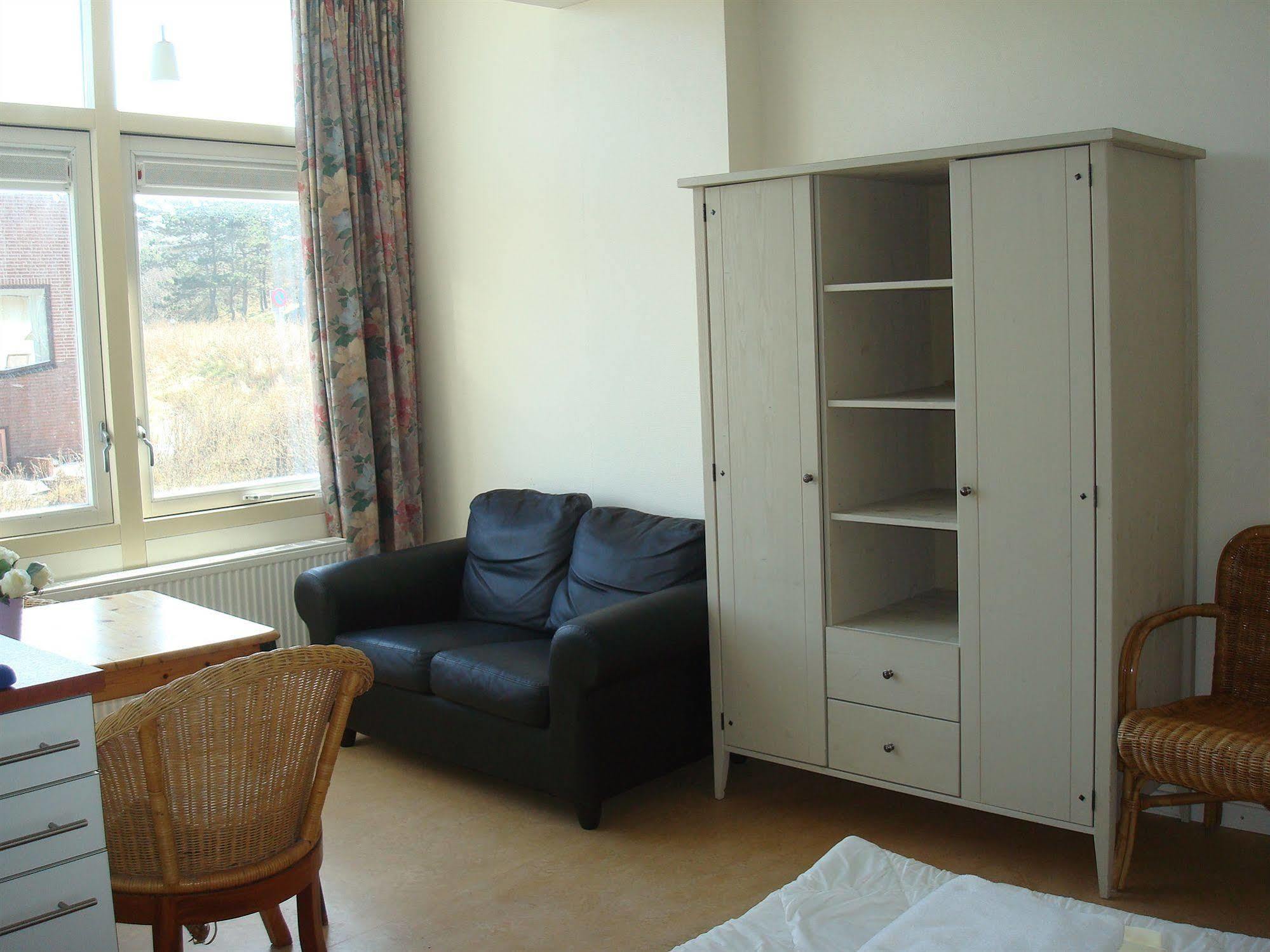Hotel Rasch Bergen aan Zee Εξωτερικό φωτογραφία